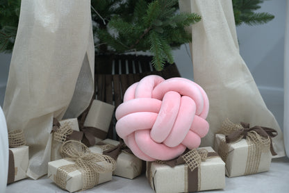 Knotte Ball Pillow