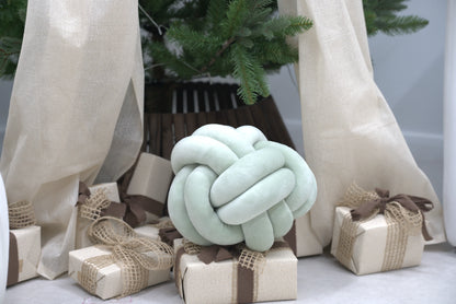 Knotte Ball Pillow