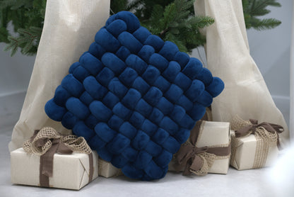 Knotte Square Pillow